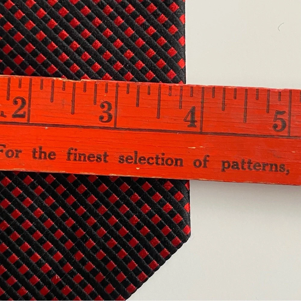 Villa Bugatti Tie 100% Italian Silk Vintage Necktie Red Black Checked Italy